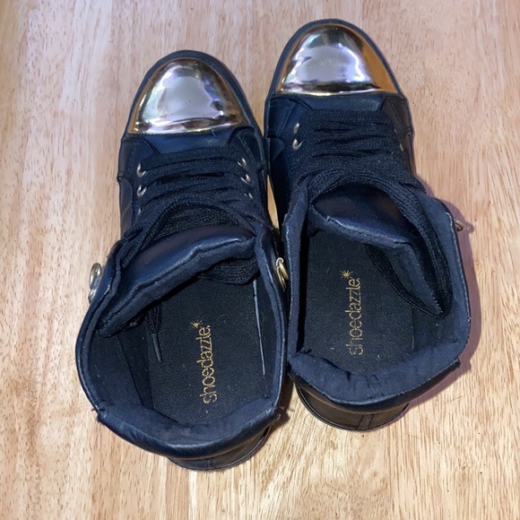 Shoe Dazzle “Zolta” Sneaker Wedges Black & Gold - Picture 5 of 6